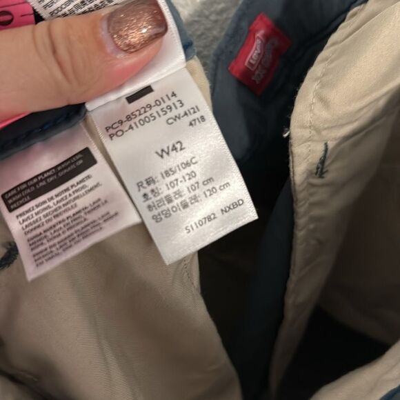 Levis Chino- blue flat front pocket shorts- Size 42 - Picture 7 of 7